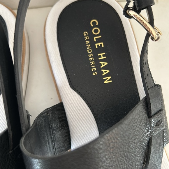 Cole Haan Mandy Thong Grandseries Sandals. Black. Size 6 B. - Picture 3 of 13